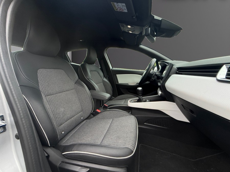 RENAULT d'occasion CLIO 1.0 ECO-G 100 GENERATION de 2022 Brive La