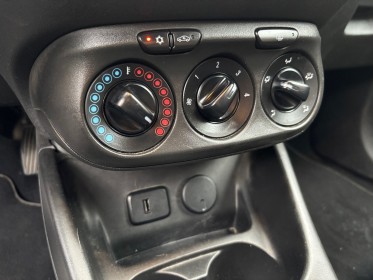 Opel corsa 1.4 90 ch design 120 ans garantie 12 mois occasion simplicicar vienne simplicicar simplicibike france