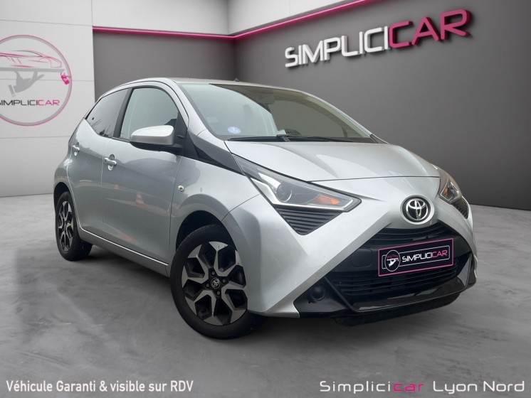 Toyota aygo my20 1.0 vvt-i x-play garantie 12mois occasion simplicicar lyon nord simplicicar simplicibike france