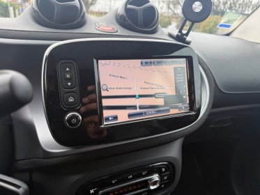 Smart fortwo coupe 0.9 90 ch brabus style - camera - cuir - sieges chauffants occasion champigny-sur-marne (94) simplicicar...
