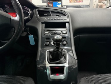 Peugeot 5008 1.6 bluehdi 120ch ss bvm6 - garantie 12 mois occasion simplicicar brest simplicicar simplicibike france