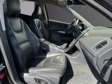 Volvo xc60 garantie 12 mois d3 150 ch summum geartronic a harman kardon sièges et volant chauffants hayon électrique......