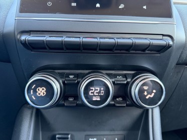 Renault captur 1.5 blue dci 115 edc intens - attelage - camera de recul - carplay occasion simplicicar rennes simplicicar...