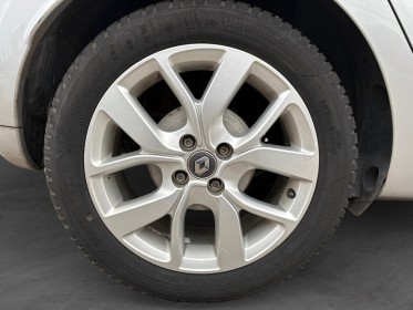 Renault clio iv renault clio iv 1,5 dci / carplay radar de recul/ garantie 12 mois occasion simplicicar lyon nord simplicicar...