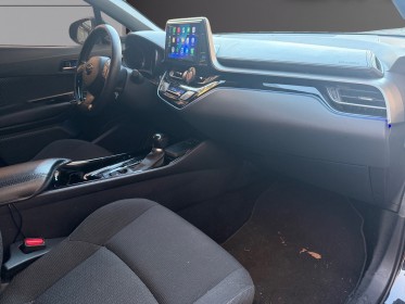 Toyota c-hr hybride rc18 122h graphic, caméra ar, siège chauffant, apple carplay, radar av/ar, garantie 12 mois. occasion...