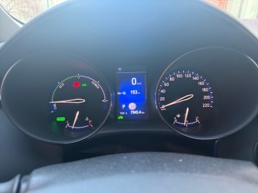 Toyota c-hr hybride rc18 122h graphic, caméra ar, siège chauffant, apple carplay, radar av/ar, garantie 12 mois. occasion...