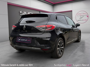 Renault clio v nouvelle tce 90 techno  grand écran ,garantie 12 mois occasion simplicicar lyon nord simplicicar simplicibike...