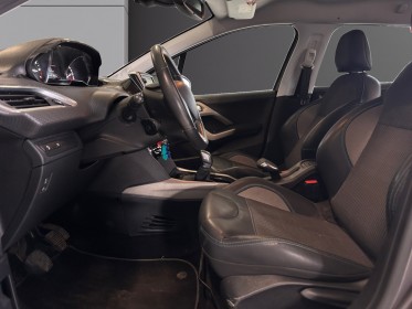 Peugeot 2008 1.2 110ch ss bvm5 urban cross clim bluetooth radar ar garantie 12 mois occasion simplicicar bordeaux ...