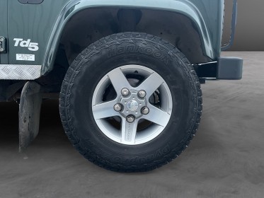 Land rover 90 defender highlander td5 occasion simplicicar reims simplicicar simplicibike france