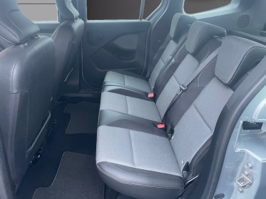 Renault kangoo blue dci 95 zen 5 places garantie 12 mois occasion simplicicar royan simplicicar simplicibike france