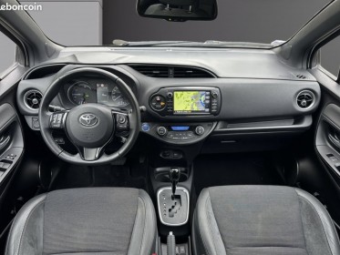 Toyota yaris hybride lca 2016 100 ch collection / entretien complet toyota / garantie 12 mois occasion simplicicar royan...