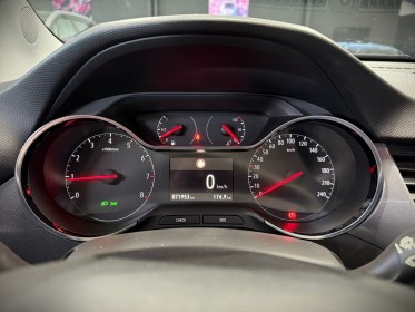 Opel crossland 1.5 d 110 ch bvm6 elegance carplay clim auto occasion simplicicar magny-en-vexin simplicicar simplicibike france