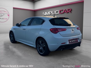 Alfa romeo giulietta 2.0 jtdm 150 ch ss distinctive - garantie 12 mois occasion simplicicar reims simplicicar simplicibike...