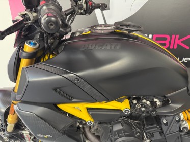 Ducati diavel 1260 s black and steel garantie 12 mois occasion simplicibike le mans simplicicar simplicibike france