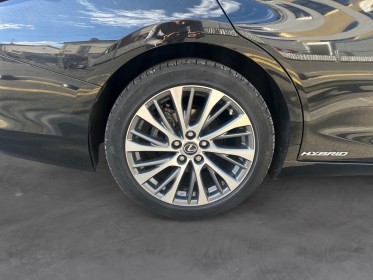 Lexus es300h 2020 apple carplay, 4 vitres éléctrique, toit panoramique, regulateur et limiteur de vitesse, garantie 12......