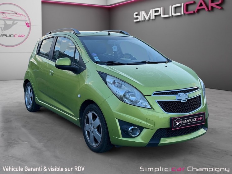 Chevrolet spark 1.2 16v - 81ch - garantie 12mois - climatisation - prise usb - dossier d'entretiens - moteur a chaine...