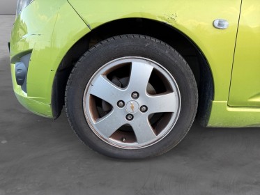 Chevrolet spark 1.2 16v - 81ch - garantie 12mois - climatisation - prise usb - dossier d'entretiens - moteur a chaine...