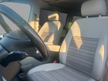 Volkswagen transporter combi 2.0 bitdi 180 fap court 9pl dsg7 occasion simplicicar evreux simplicicar simplicibike france