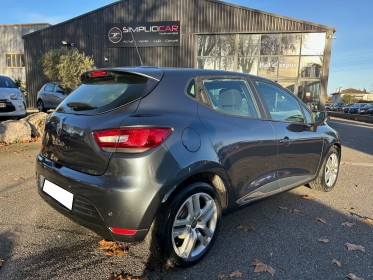 Renault clio iv business tce 90 energy business tva récupérable entretien complet en concession gps radar de recul occasion...