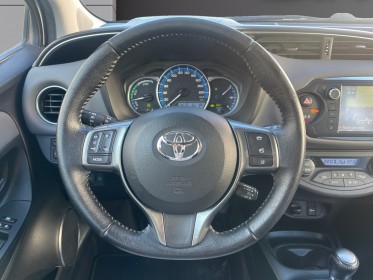 Toyota yaris hybride 100h dynamic / entretien à jour / garantie 12 mois occasion simplicicar royan simplicicar simplicibike...