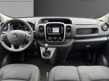 Renault trafic fourgon 2l dci 170ch energy edc grand confort 6 places occasion simplicicar rennes simplicicar simplicibike...