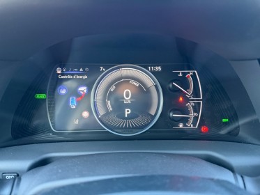 Lexus es300h finition luxe – toit ouvrant – sièges électriques chauffants et ventilés – carplay – garantie......