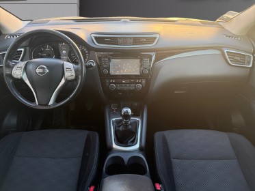 Nissan qashqai 1.5 dci 110 white edition - caméra 360 - toit panoramique - attelage - garantie 12 mois occasion simplicicar...