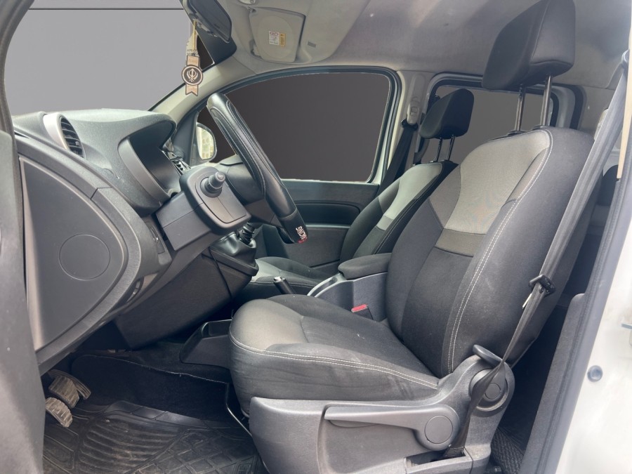 RENAULT d'occasion KANGOO GRAND 1.5 DCI 110 LIMITED de 2016 Le Raincy