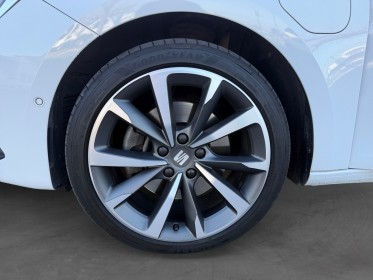 Seat leon e-hybrid 204 cv fr/pack hiver/camera radar av ar/led d'ambiance/carplay/garantie occasion simplicicar salon de...