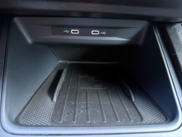 Seat leon e-hybrid 204 cv fr/pack hiver/camera radar av ar/led d'ambiance/carplay/garantie occasion simplicicar salon de...