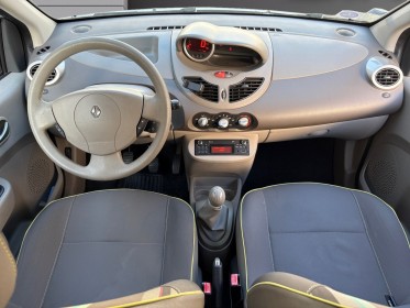 Renault twingo ii 1.2 lev 16v 75 eco2 zen distribution ok/entretient complet renault/garantie 12mois occasion simplicicar...