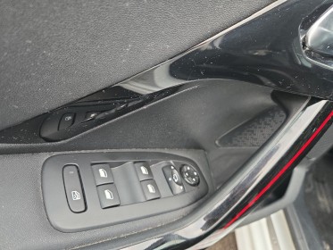 Peugeot 208 1.6 bluehdi 120ch ss bvm6 gt line / historique d'entretien / fap neuf occasion simplicicar lille  simplicicar...