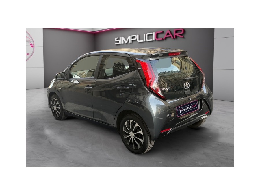 TOYOTA d'occasion AYGO 1.0 VVT-I 72 X-NIGHT PH2 de 2018 Paris 15 (75)﻿
