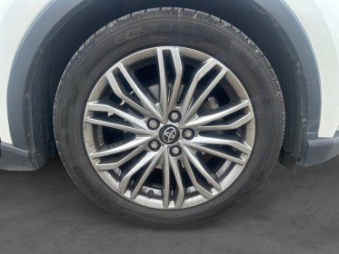 Toyota c-hr hybride my20 2.0l distinctive, caméra de recul, sièges chauffants, carplay, entretien toyota, sono jbl,......