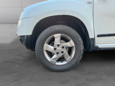 Dacia duster 1.6 16v 105 4x2 lauréate plus gpl climatisation vitres électriques garantie 12 mois occasion barberey...