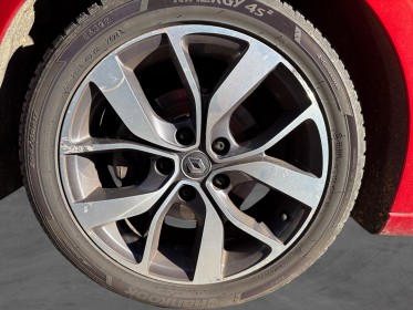 Renault megane iv berline tce 130 energy intens garantie 12mois occasion simplicicar lyon nord simplicicar simplicibike france