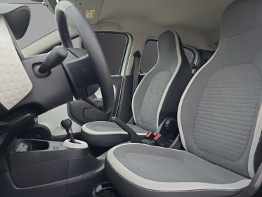 Renault twingo e-tech electrique zen 82ch garantie 12 mois révisée soh 95% radar de recul apple car play occasion...