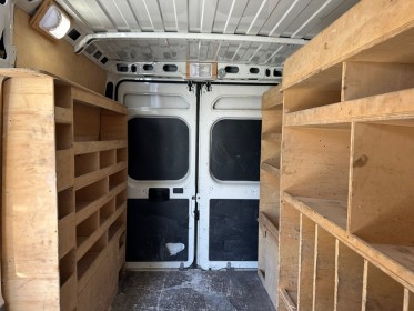 Peugeot boxer fourgon tole 335 l2h2 bluehdi 130 pro / tva rÉcupÉrable garantie 12 mois occasion simplicicar pontarlier auto...