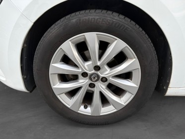 Renault clio v tce 100 intens carplay / caméra de recul / chargeur à induction garantie 12 mois occasion simplicicar caen ...