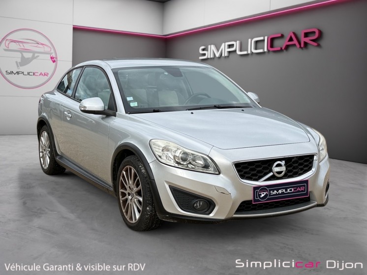 Volvo c30 2.0d 136 ch momentum entretien 100% volvo garantie 12 mois occasion simplicicar dijon simplicicar simplicibike france