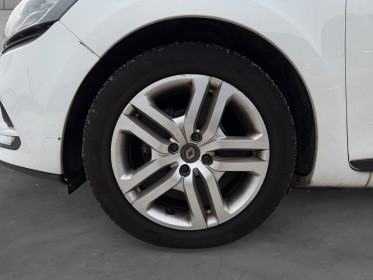 Renault clio iv business dci 75 business 5 places bluetooth faible kilométrage garantie 12 mois occasion simplicicar dijon...