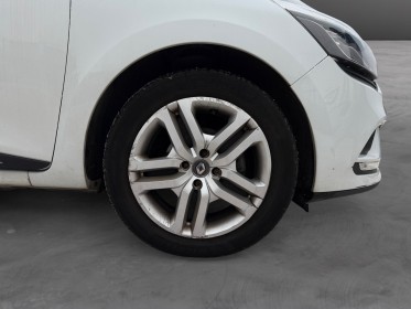 Renault clio iv business dci 75 business 5 places bluetooth faible kilométrage garantie 12 mois occasion simplicicar dijon...