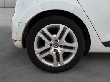Renault clio iv business dci 75 business 5 places bluetooth faible kilométrage garantie 12 mois occasion simplicicar dijon...