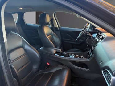 Jaguar f-pace 2.0 d - 180 ch awd bva8 prestige caméra de recul gps garantie 12 mois occasion simplicicar labarthe...