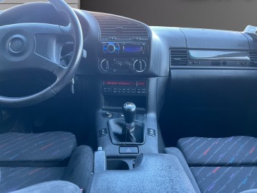 Bmw m3 coupe e36 3.0 pack - sièges cobra - toit ouvrant - garantie 12 mois occasion simplicicar genevois simplicicar...