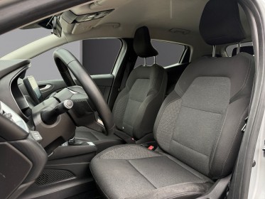 Renault clio v e-tech 140 zen caméra de recul entretien à jour garantie 12 mois occasion simplicicar marignane  simplicicar...