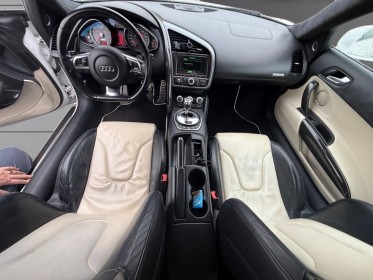 Audi r8 r8 v8 4.2 fsi 420 quattro r-tronic garantie 12 mois occasion simplicicar brive la gaillarde  simplicicar simplicibike...