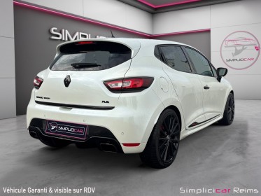 Renault clio iv 1.6 turbo 220 edc rs trophy - garantie 12 mois occasion simplicicar reims simplicicar simplicibike france