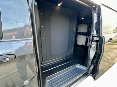 Volkswagen transporter 6.1 van vitre l1h1 2.0 tdi 150 dsg7 business 4 places tva récupérable iq light attelage garantie......