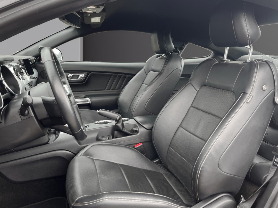 FORD d'occasion MUSTANG 2.3 ECOBOOST FASTBACK de 2016 Poitiers (86)﻿